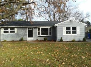 13 Treetop Ave, Springfield, MA 01118