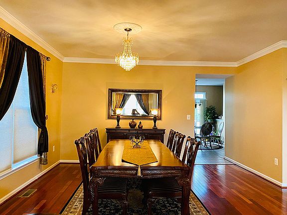 5th image of 8299 Tenbrook Dr