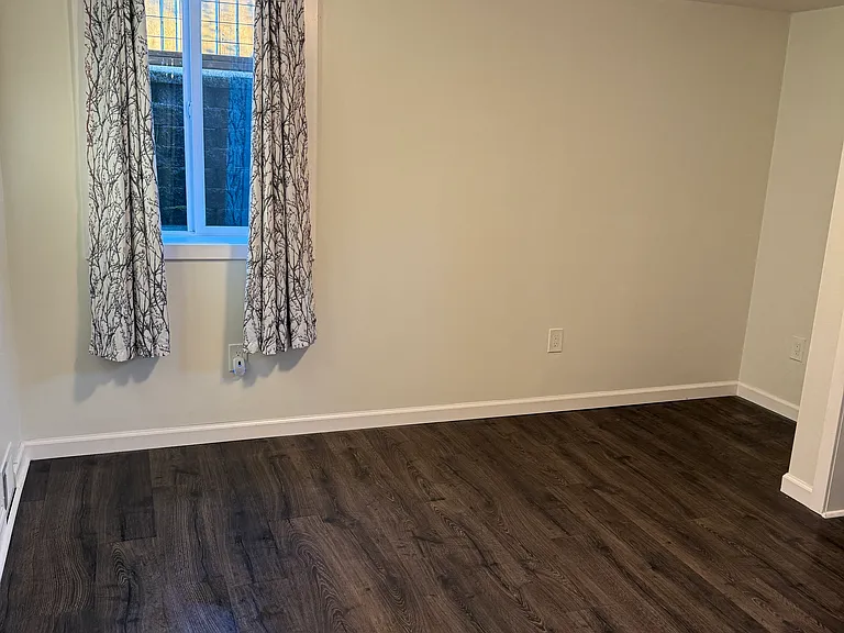 732 S Monroe St — Photo 34