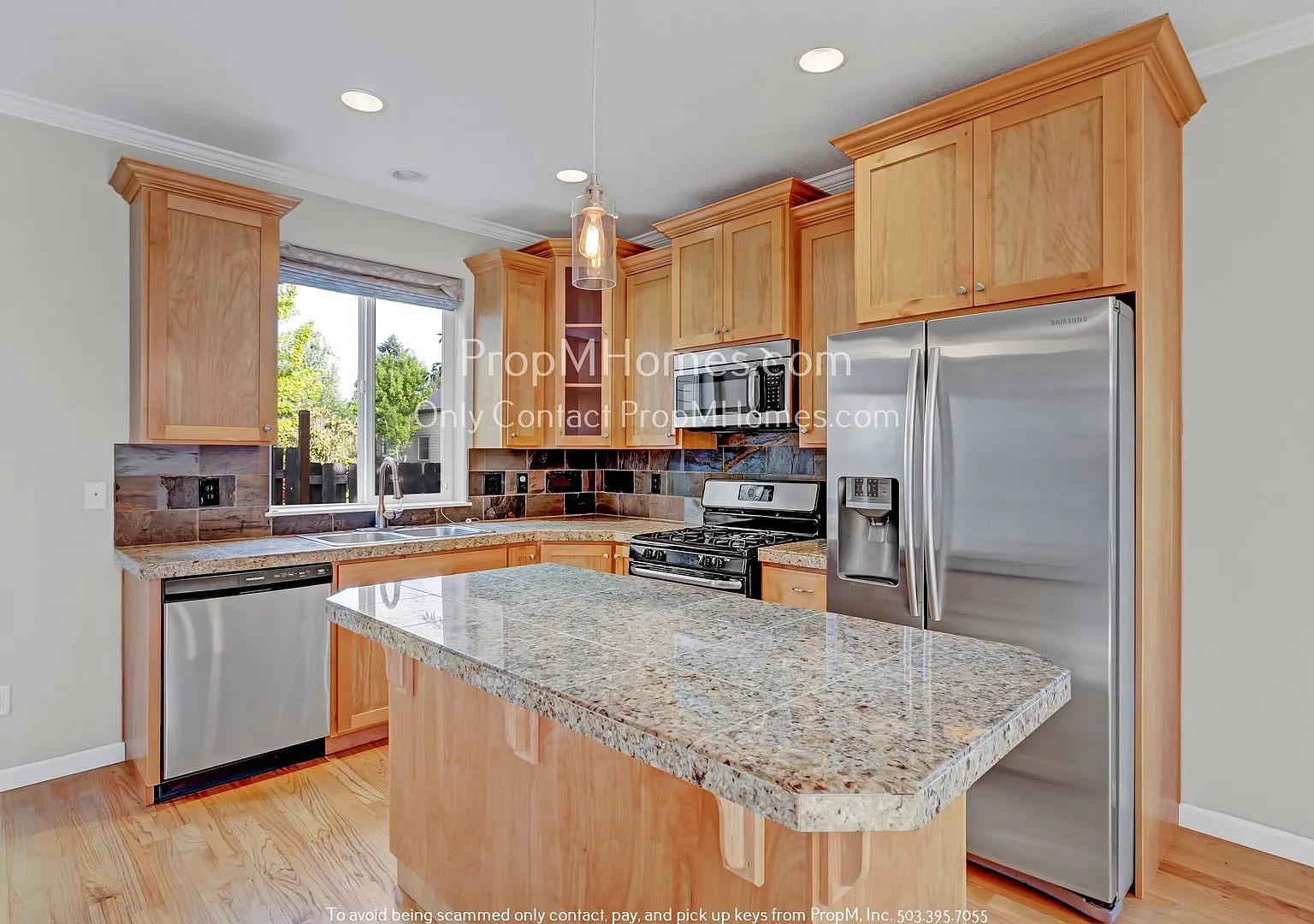 Four Bedroom Craftsman At Knights Bridge Crossing On Corner Lot! — Photo 4
