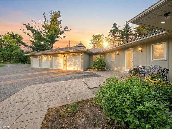 3rd image of 529 Conservation Dr