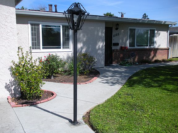 2nd image of 8185 Venn Ct