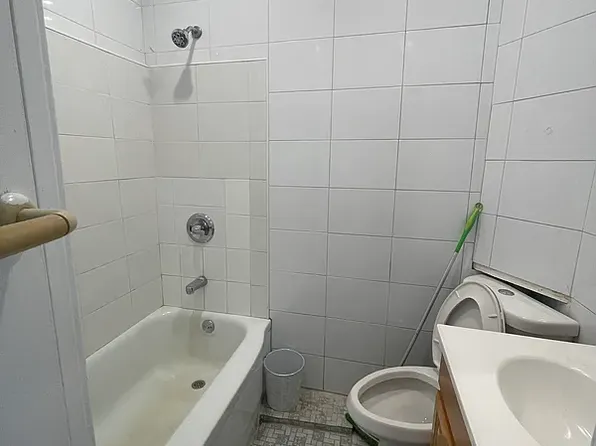 4016 14th Avenue image 7 of 7