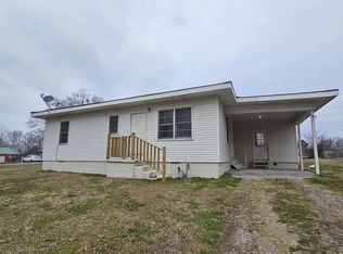 11 McClung St, Phil Campbell, AL 35581