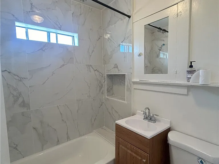 1839 S Curtis Ave — Photo 5