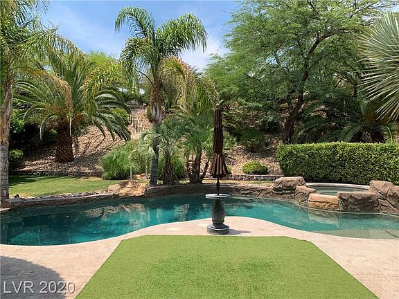 4th image of 15 Tapadero Ln