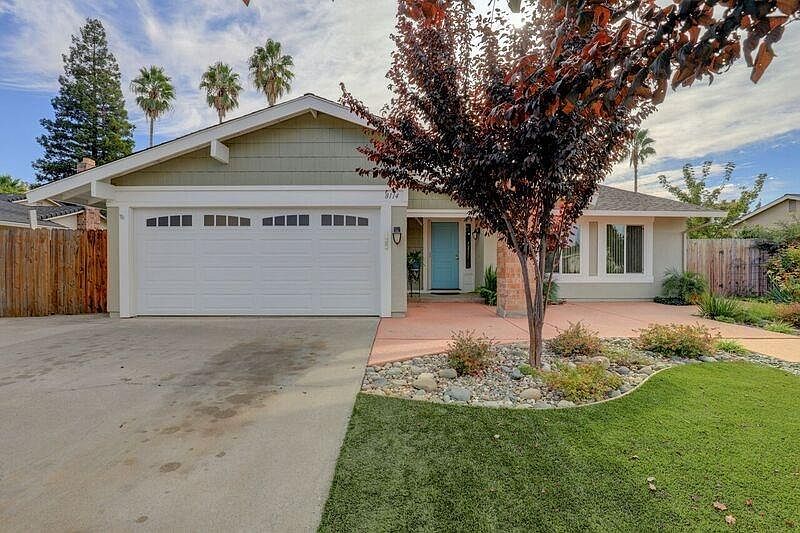 1st image of 8114 English Oak Way