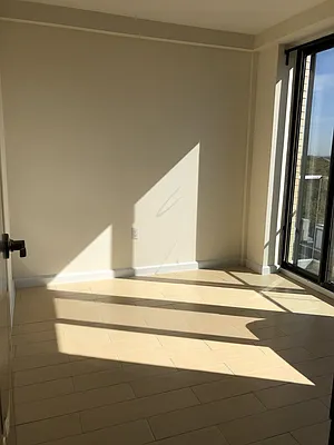 Rented by 18 REALTY | media 14