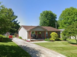 349 Green Fields Ln, Frankfort, KY