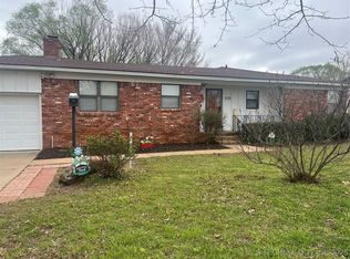 205 N Grant St, Bixby, OK 74008