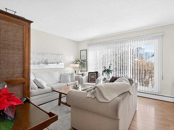 3rd image of 916 S 3rd Ave NW #5