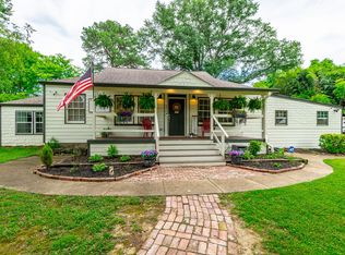 306 Laverne Dr, Chattanooga, TN 37421