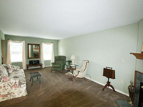 5th image of 6909 Shadowridge Ct