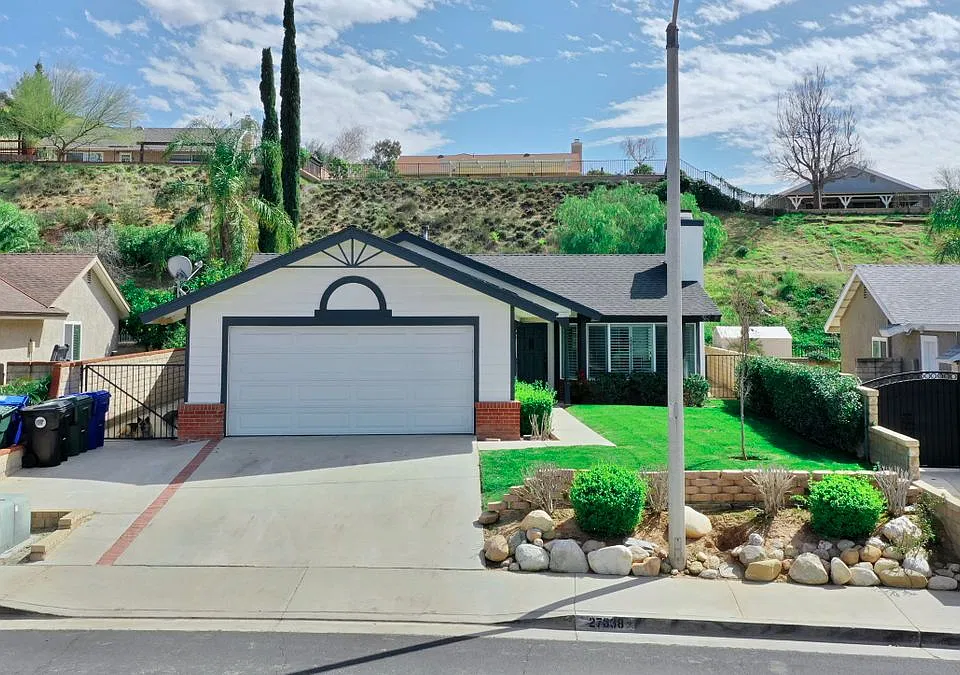 27838 Dexter Dr