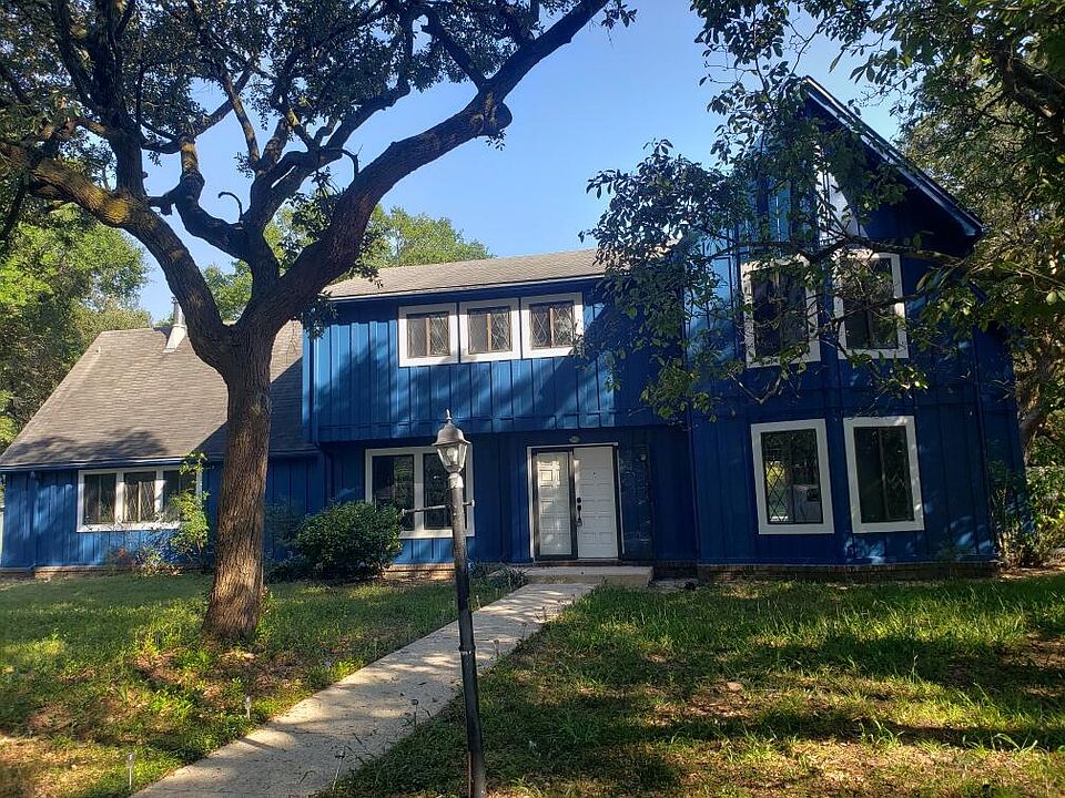 1st image of 2428 Martin Dr