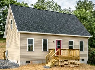 185 E Riverside Dr, Timberville, VA 22853