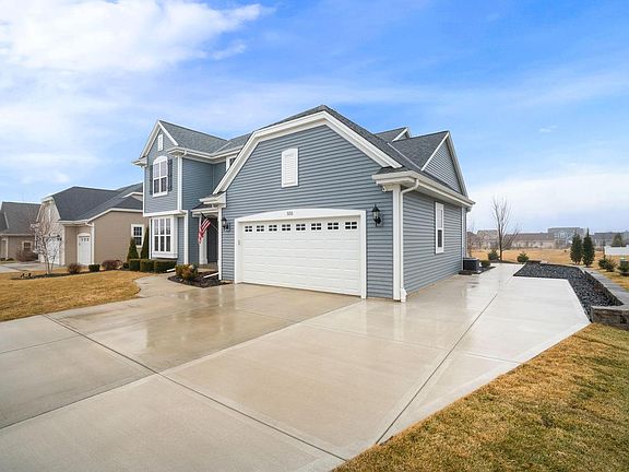 2nd image of 555 Spur ROAD