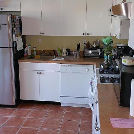 4th image of 15 Doty Ave
