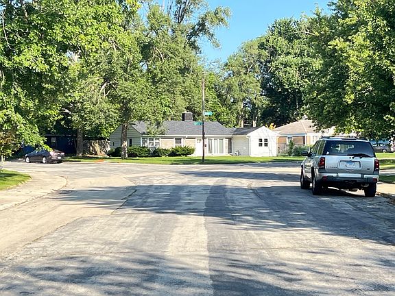 4th image of 334 Minocqua St