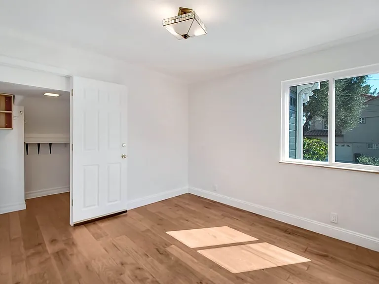 2401 Olive Ave — Photo 29