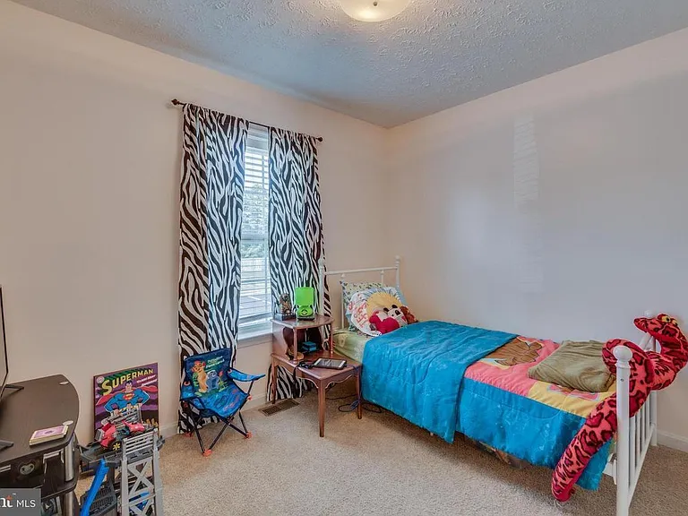 9909 W Midland Way — Photo 11