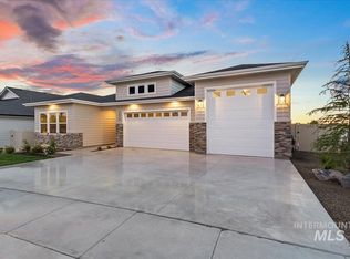 9620 S Prairie Falcon Ave, Nampa, ID 83686