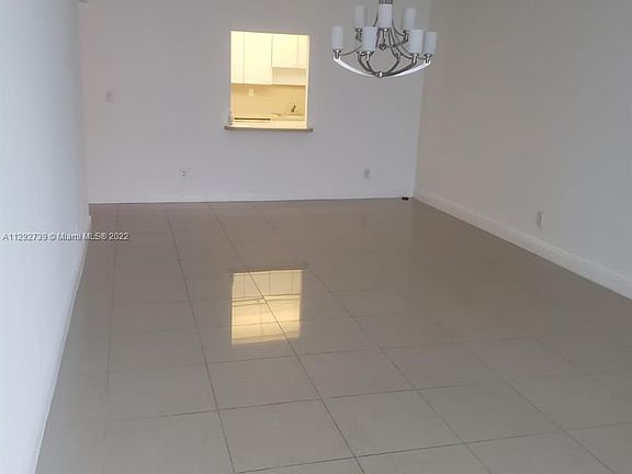 5th image of 19390 Collins Ave APT 1104