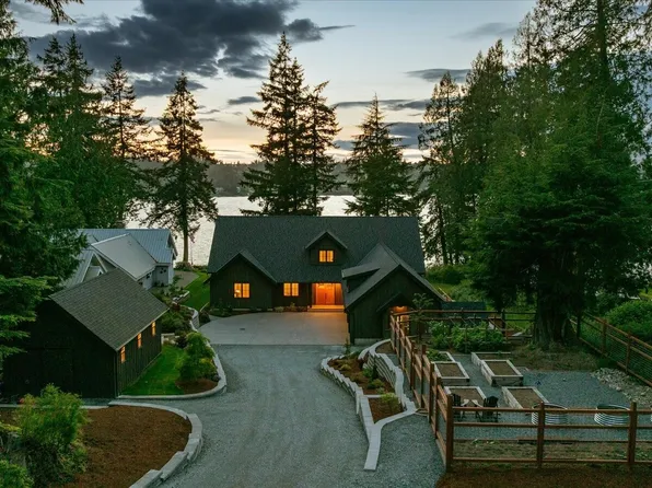 5320 East Harbor Road, Freeland, WA 98249
