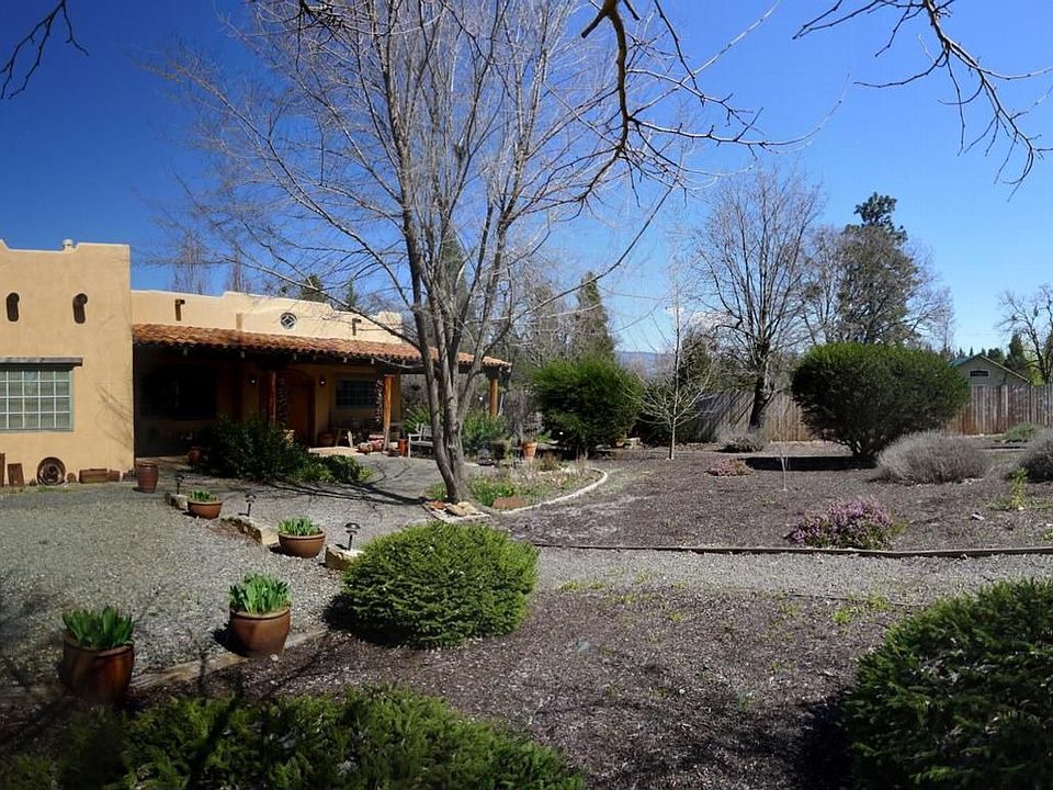 PRIVATELY LOCATED FROM MAIN ROAD