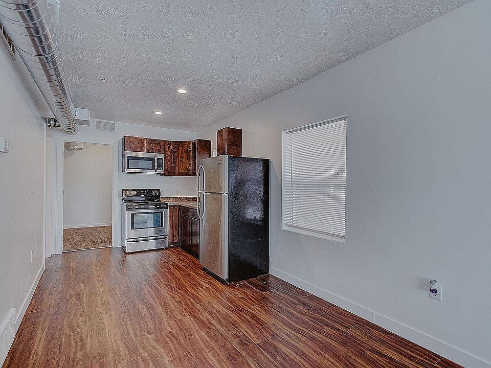 1st image of 419 E 200 S APT 402
