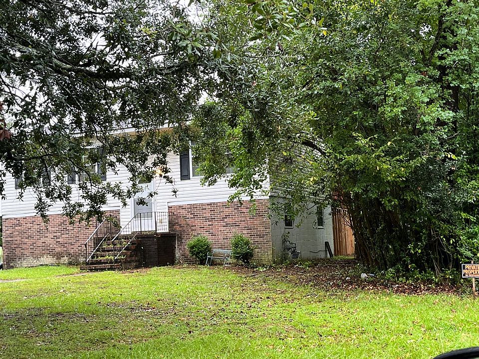 2nd image of 5908 Leone Dr W