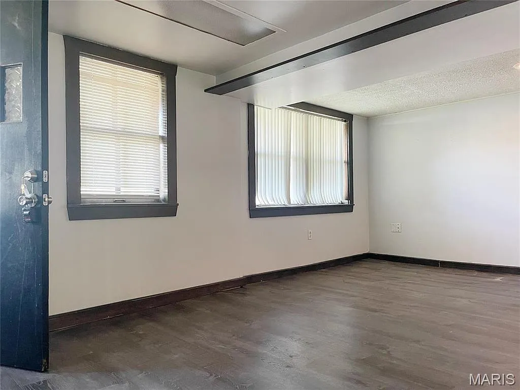 Building Photo - 1717 La Salle St