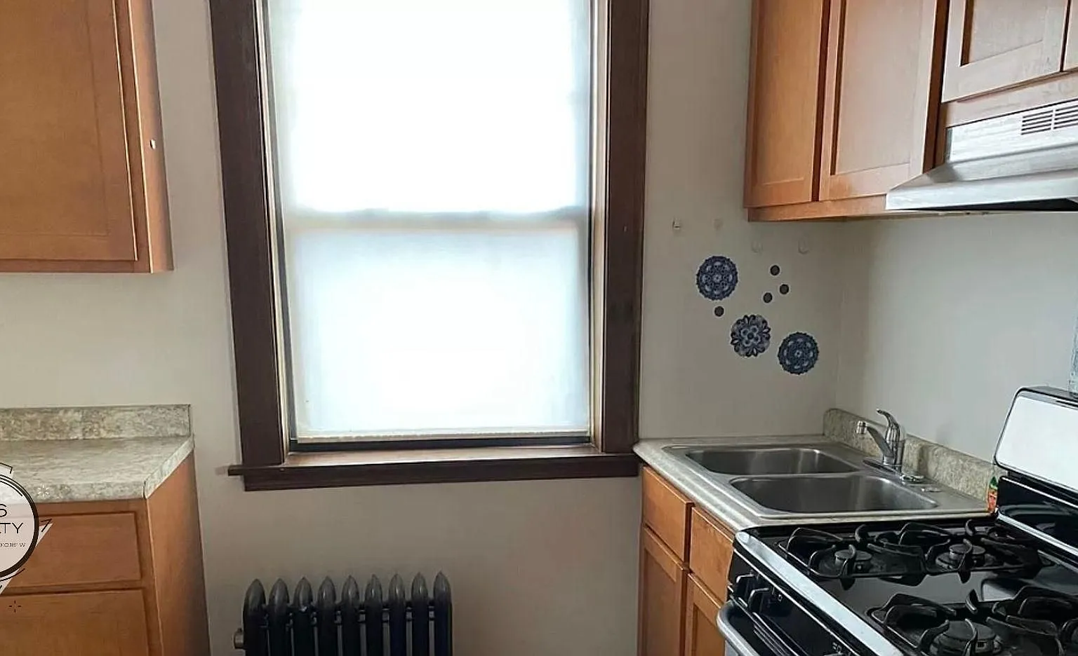 3252 Maple Ave — Photo 3
