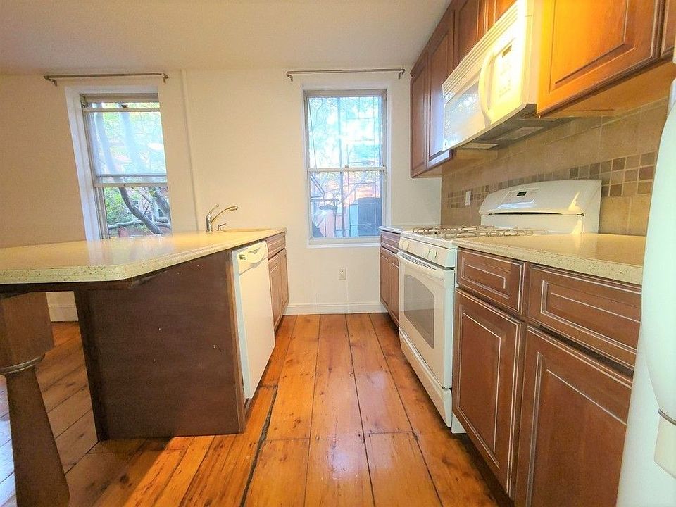 1st image of 38 Douglass St #2F