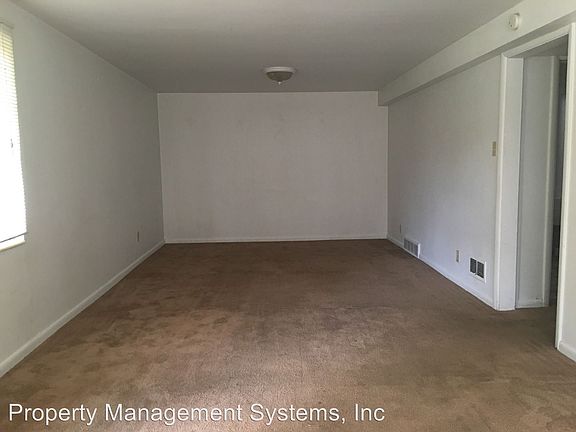 2nd image of 993 E Hillview Dr Lowr 4080 S