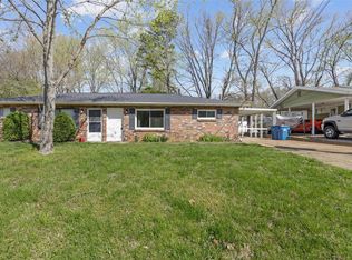 23 Pleasant Valley Ter, Arnold, MO 63010