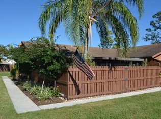 5567 Foxlake Dr, North Fort Myers, FL 33917