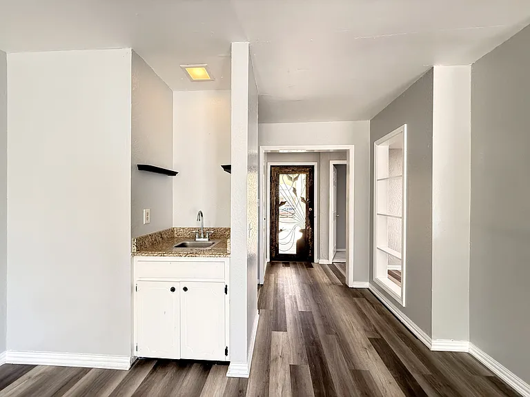 10405 Ashwood Dr — Photo 8