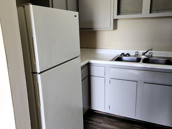 4th image of 510 Oak St #1