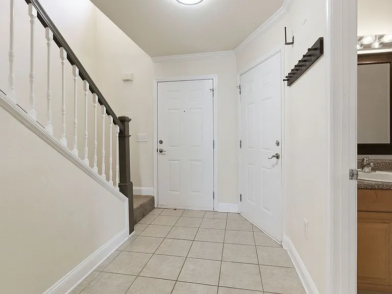 551 Wingspan Way — Photo 5