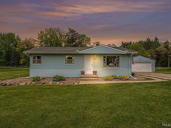 4th image of 6207 E Hill Rd