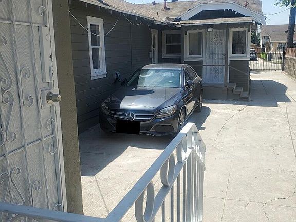 2nd image of 335 W 81st St