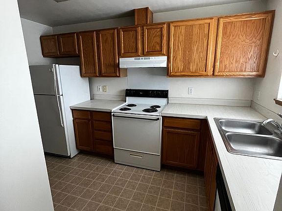 2nd image of 101 S Oak Harbor St APT B202