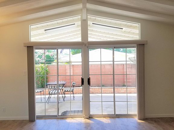 Living Room Archway