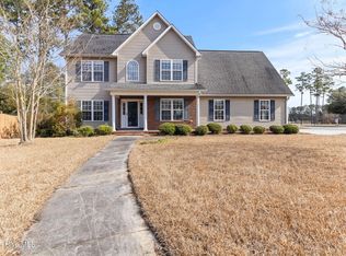 915 Savannah Dr, Jacksonville, NC 28546