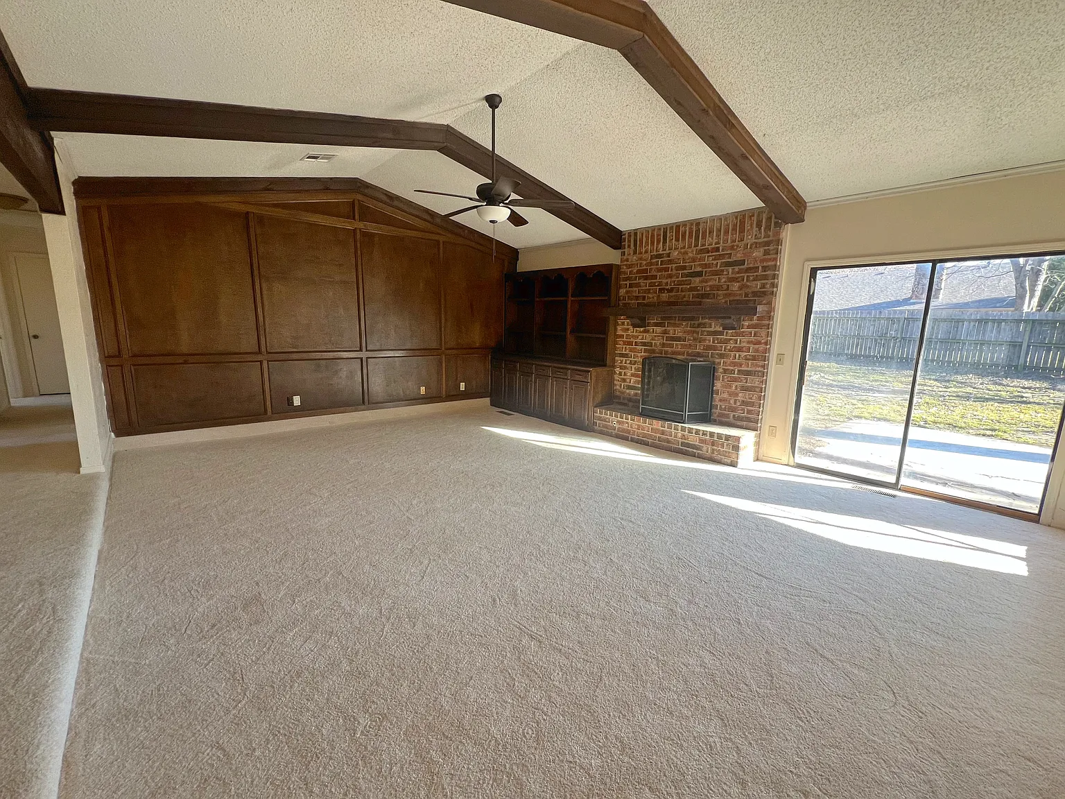 3 bed, 1799 sqft, $1,695 — Photo 3