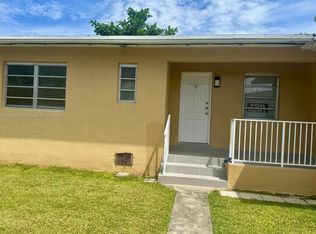 2165 Bay Dr APT 18, North Bay Village, FL 33141