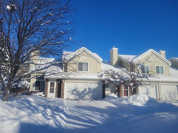 3rd image of 4345 Merrimac Ln N