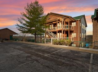 15 Stone Cliff Cir #2, Branson, MO 65616