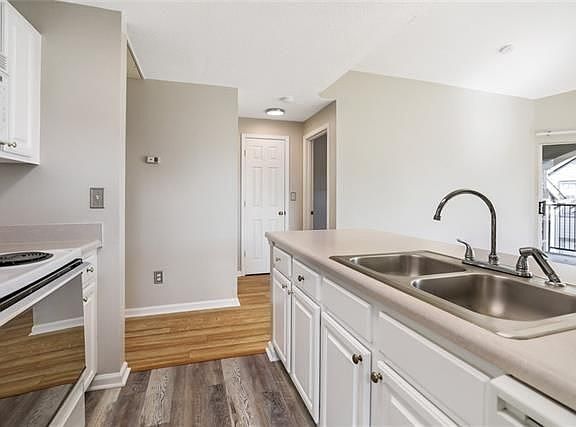 3rd image of 350 Emerald Forest Blvd APT 13204